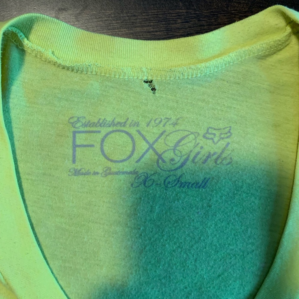 Fox Riders Co vneck tshirt - Picture 2 of 2
